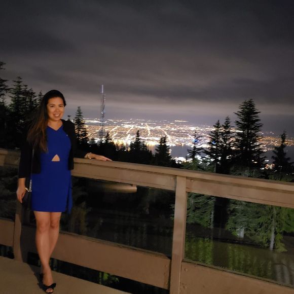 Meet your Posher, Gina - Picture 1 of 1